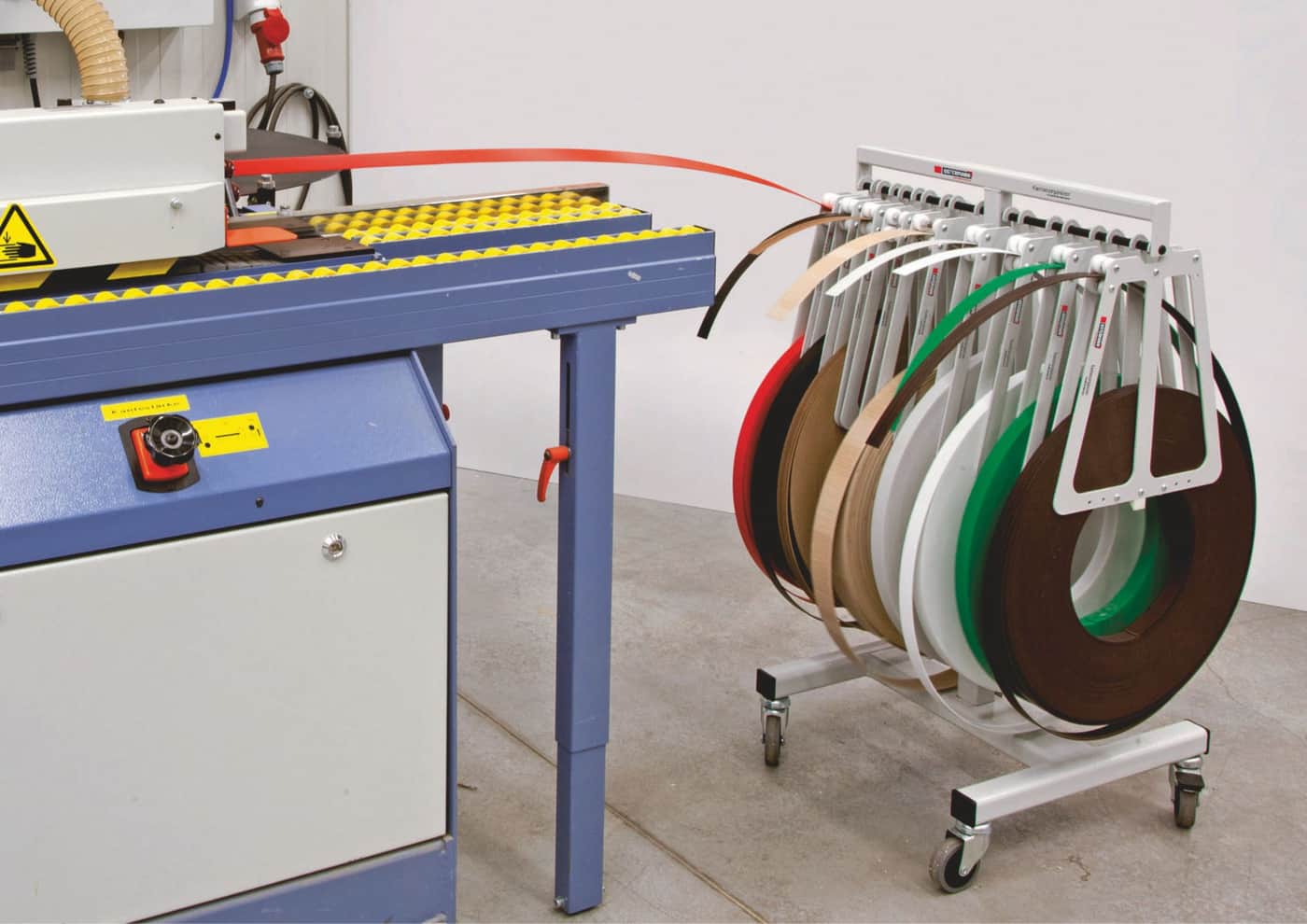 Ostermann : from construction site spotlights to extendable presses, practical products for the construction site